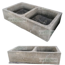 Vecchio Lavandino in Pietra